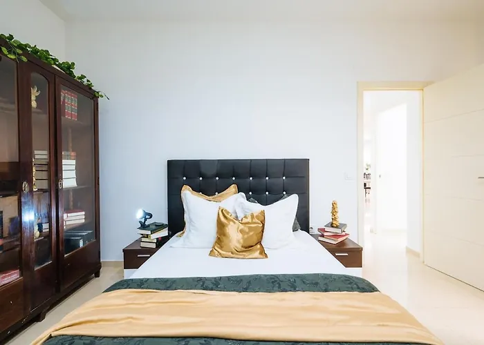 Bright & Brisa Sevilla